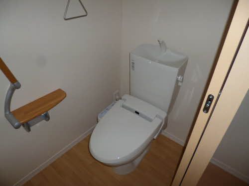 トイレ　トイレ