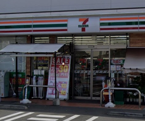 コンビニ　セブンイレブン 世田谷上用賀1丁目店（コンビニ）まで111m
