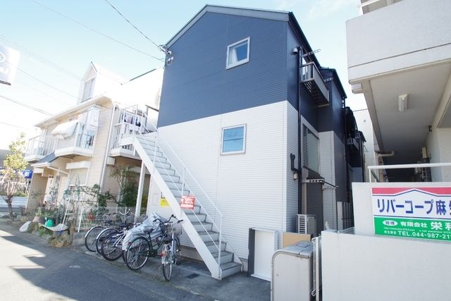 建物外観　★お部屋探しはタウンハウジング稲田堤店まで★