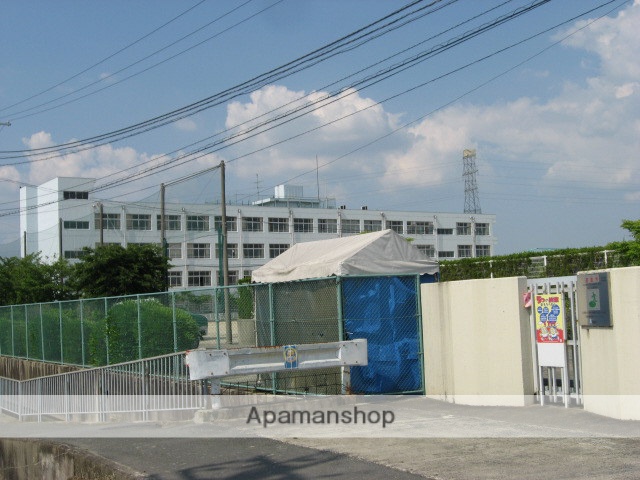 小学校　高槻市立上牧小学校（小学校）まで1341m