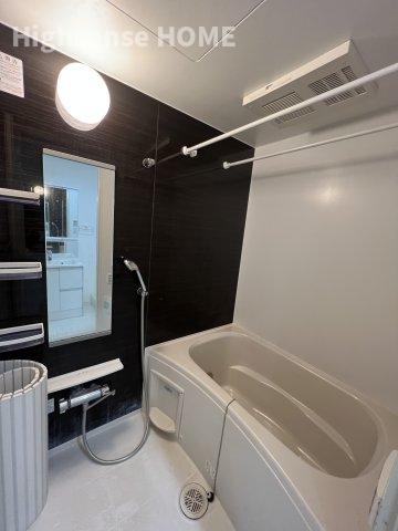 バス・シャワールーム　ゆったり過ごせるお風呂です