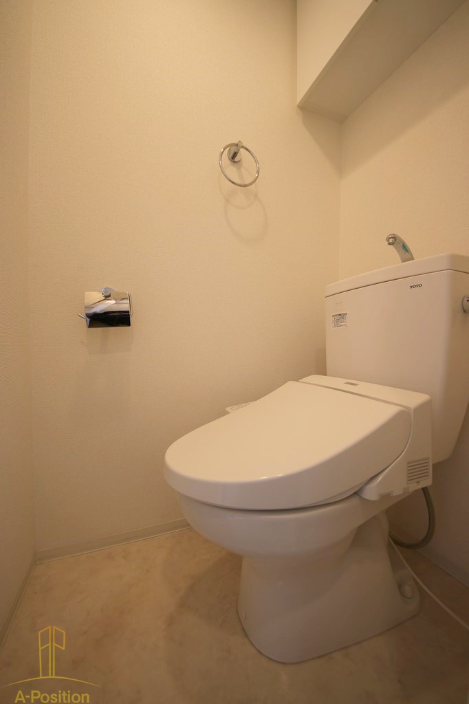 トイレ　セレニテ夕陽丘EST