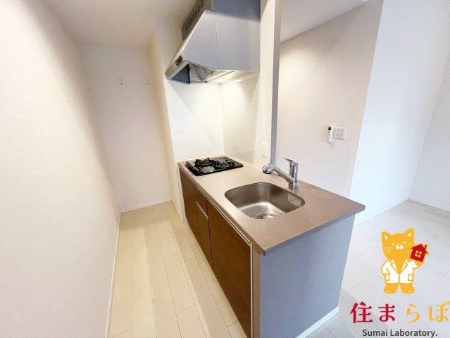 キッチン　「ただの部屋探しじゃない。“あなたの暮らし”探しです。」