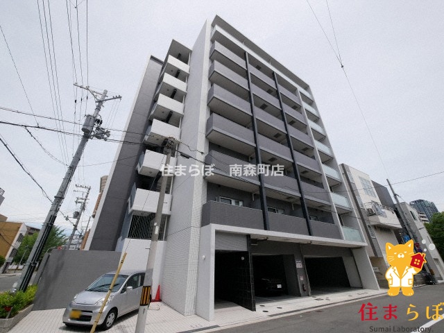 建物外観　「見ないで終わるには、惜しすぎる。」