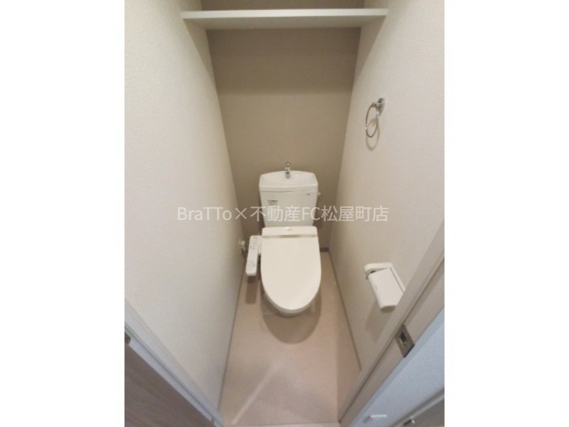 トイレ　トイレ（ウォシュレット付き）