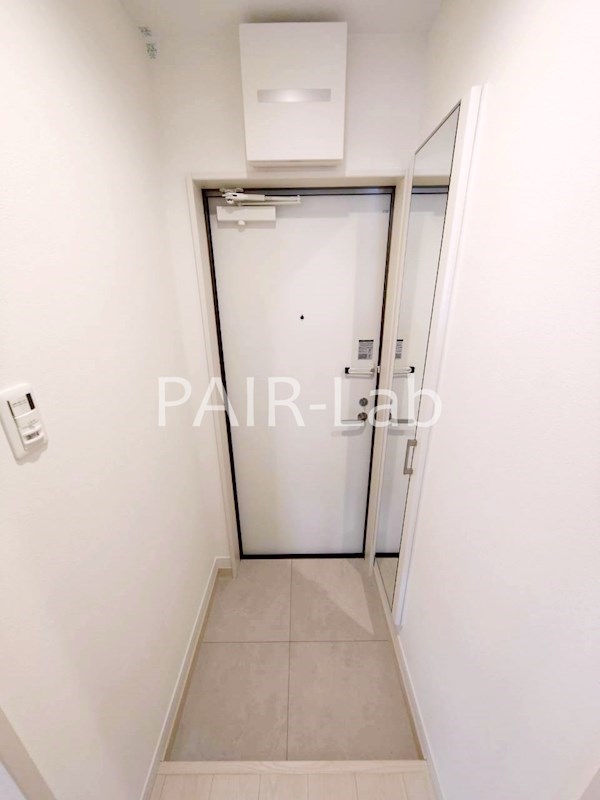 玄関　同シリーズのイメージ写真です。(現況優先)