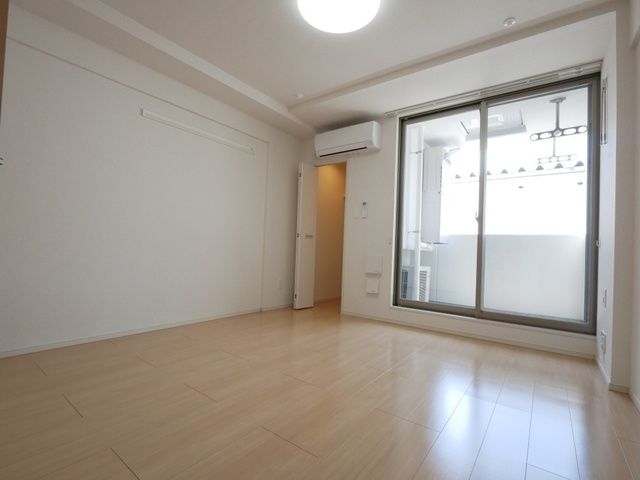 その他部屋・スペース　★照明がある明るいお部屋です★