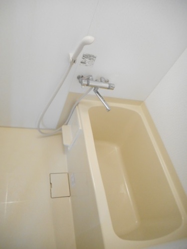 バス・シャワールーム　同タイプ506号室の参考写真