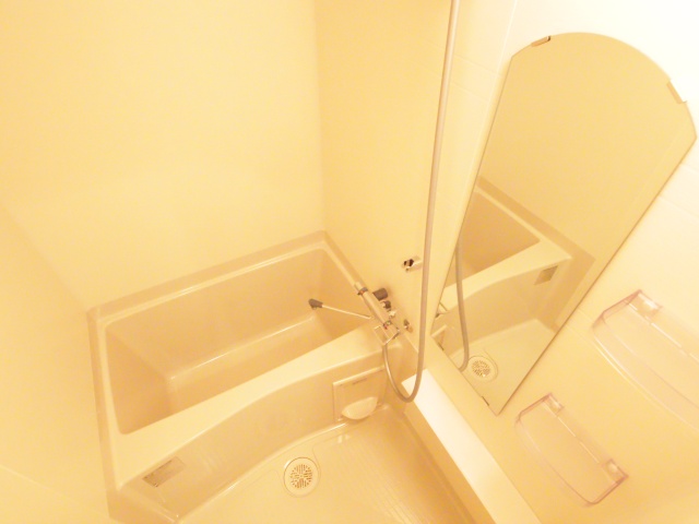 バス・シャワールーム　※別室の参考写真の為、現況優先です。