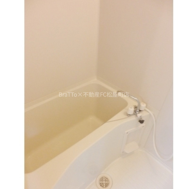 バス・シャワールーム　バス（浴室乾燥機付き）