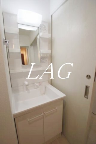 洗面設備　洗面台です。