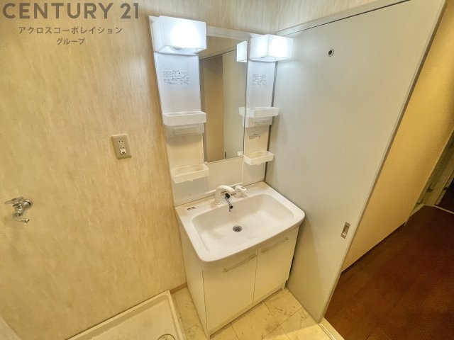 洗面設備　洗面所内に洗濯機置場あり☆