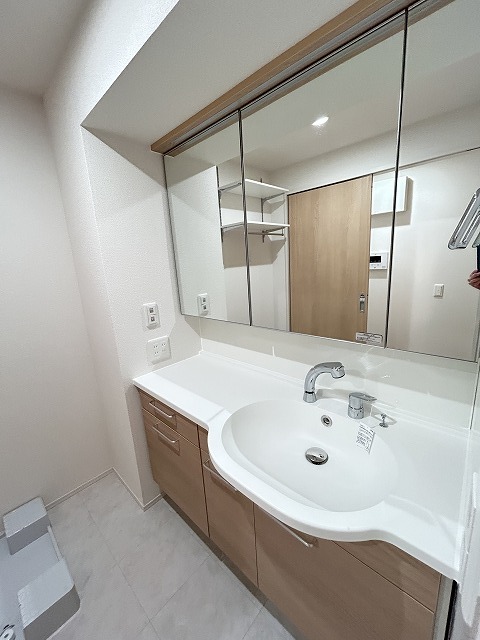 洗面設備　シャンプードレッサー