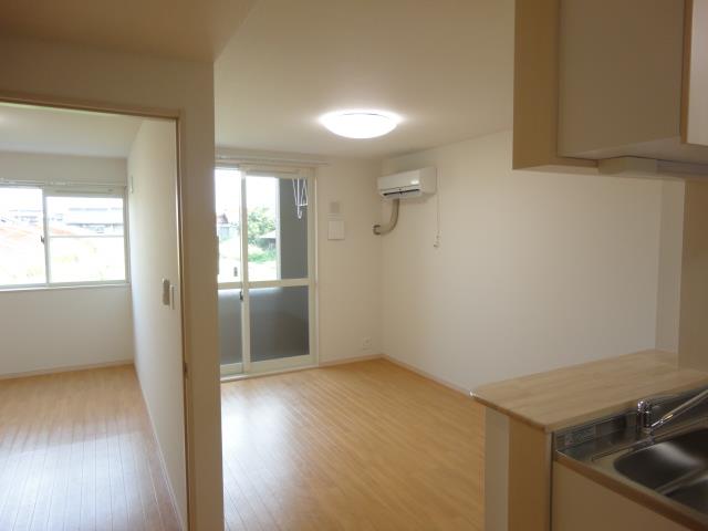 居室・リビング　リビング