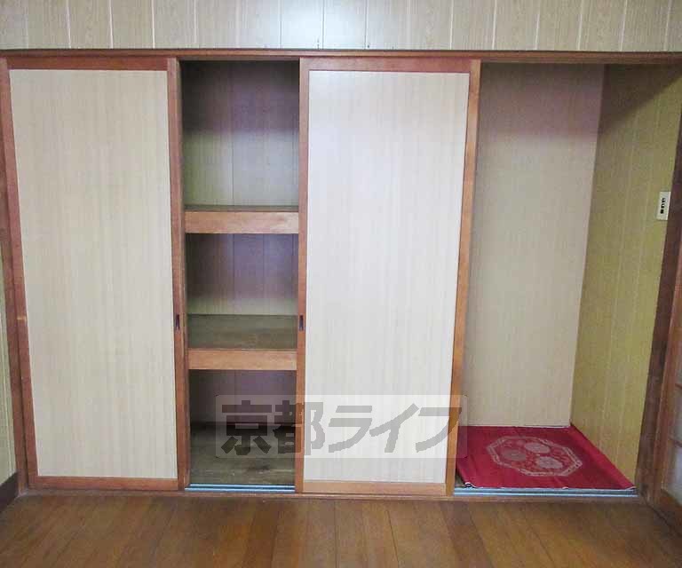 収納　二階の押入れです・