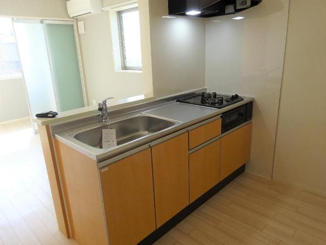 キッチン　キッチン（イメージ）