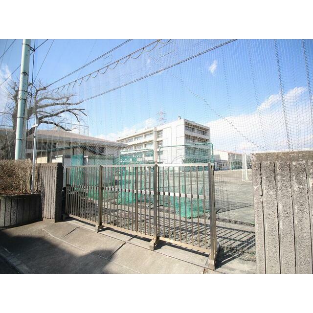 中学校　横浜市立いずみ野中学校（中学校）まで128m