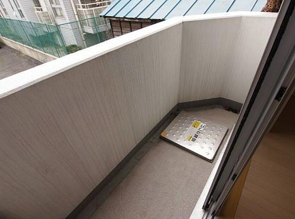 バルコニー　※反転タイプの写真を使用しています。