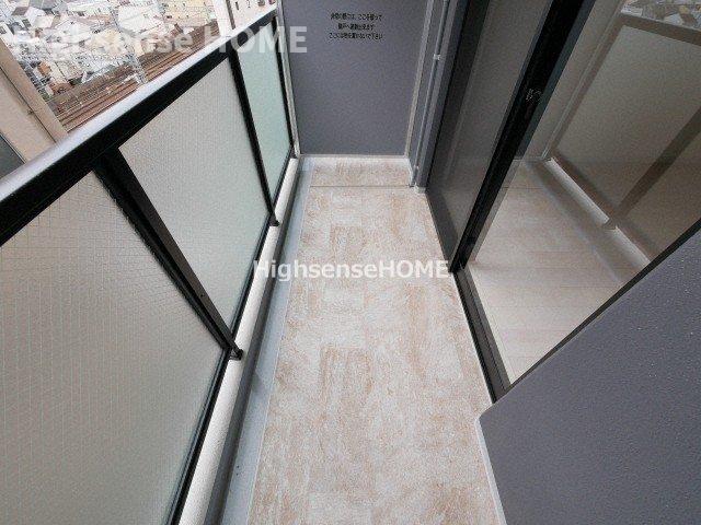 バルコニー　外からの目が気にならないバルコニーで洗濯物が干せます