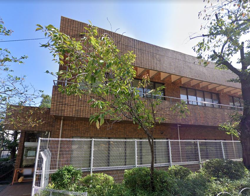 図書館　豊島区立池袋図書館（図書館）まで503m