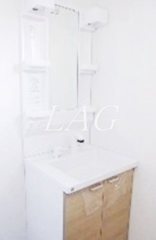 洗面設備　独立洗面台です。