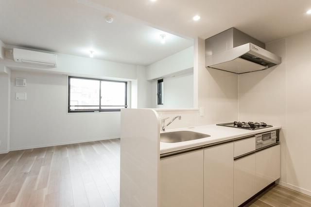 キッチン　※全て別号室のお写真。内装等参考にしてください。