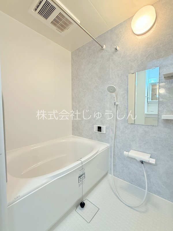 バス・シャワールーム　※同タイプ部屋写真使用