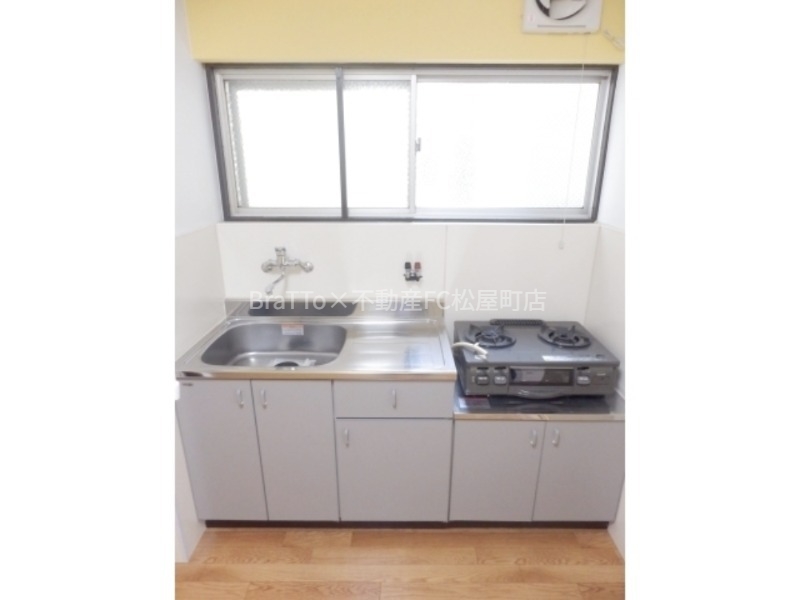 キッチン　キッチン（２口ガスコンログリル付）