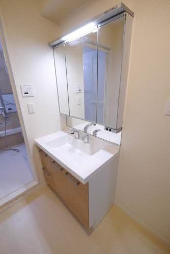 洗面設備　シャンプードレッサー