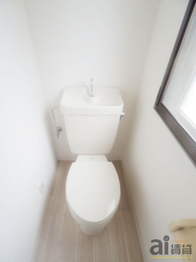 トイレ　※同仕様写真です