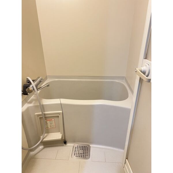 バス・シャワールーム　※他部屋の参考写真です。