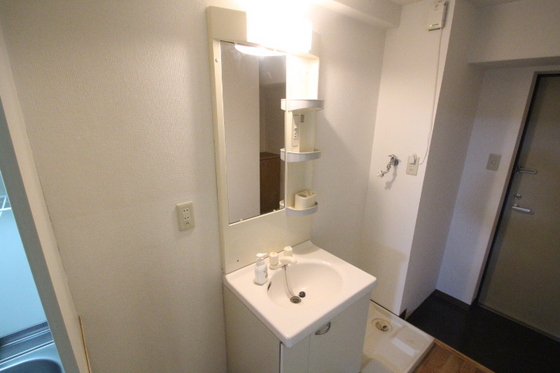 洗面設備　※別部屋の写真です