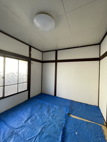 居室・リビング　落ち着いた雰囲気の和室付きです