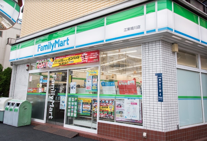 コンビニ　ファミリーマート江東境川店（コンビニ）まで137m