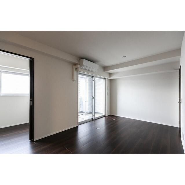 居室・リビング　※別部屋参考写真