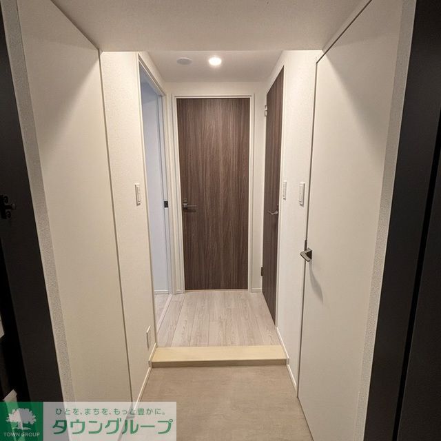 玄関　※写真は同タイプ住戸です。