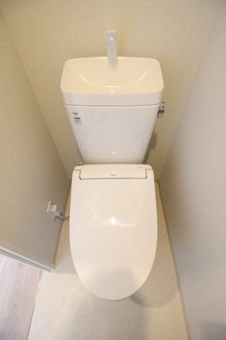 トイレ　（別タイプ参考写真）ALTERNA十条　北区上十条３