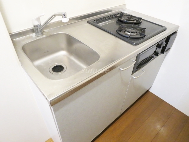 キッチン　反転タイプのお部屋の写真です。