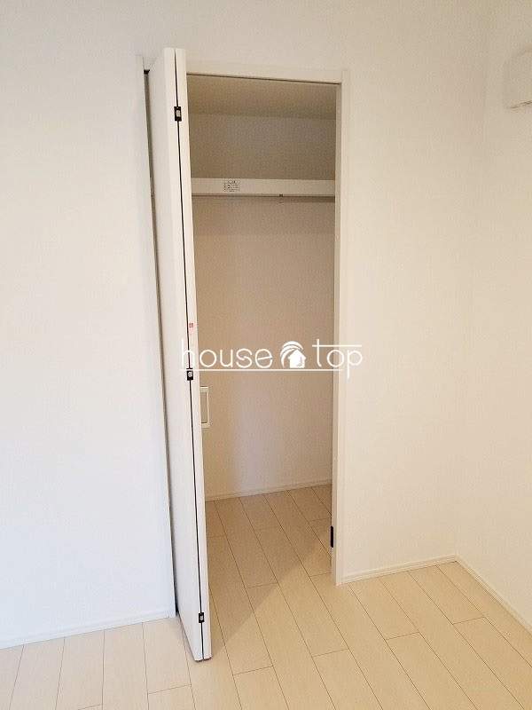 収納　ワイドなクローゼット♪