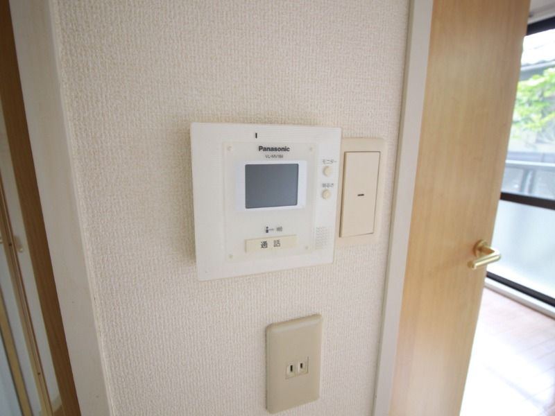 セキュリティ　※別号室の写真となります。