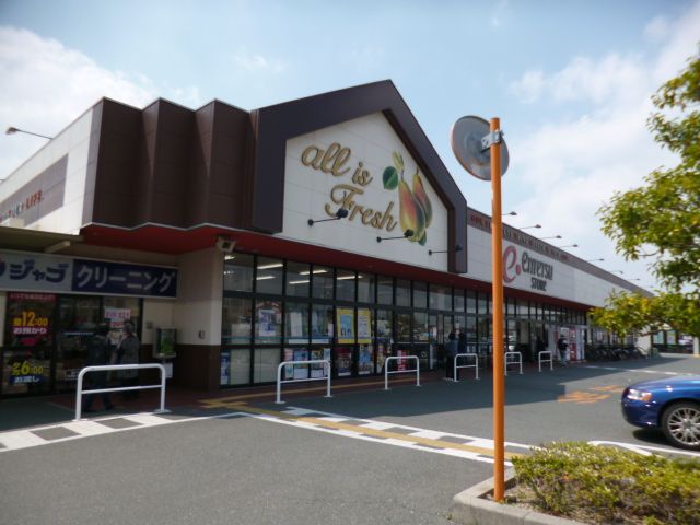 スーパー　遠鉄ストア（スーパー）まで1717m