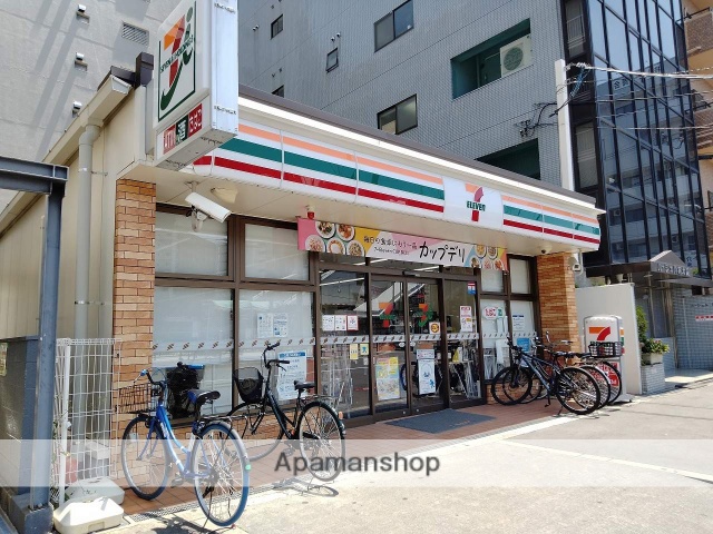 コンビニ　セブンイレブン（コンビニ）まで532m