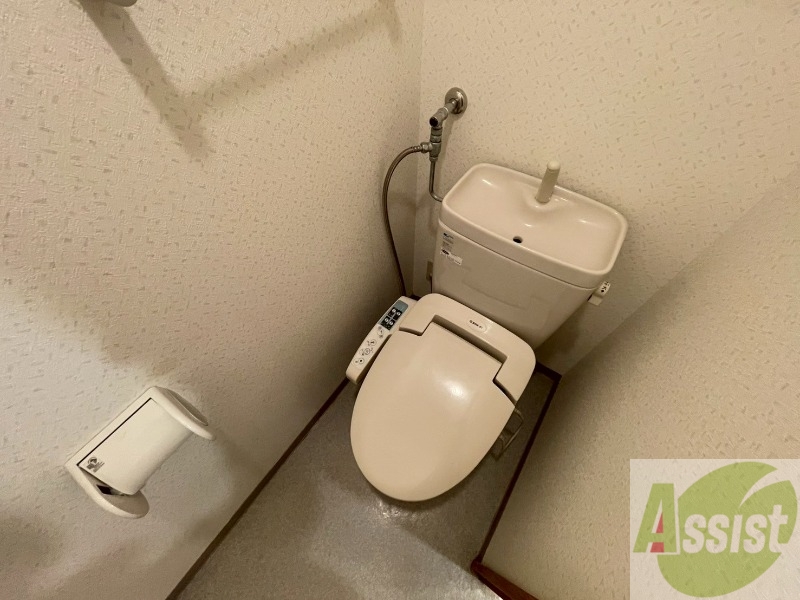 トイレ　トイレです。ウォシュレット付を探している方、おすすめです。