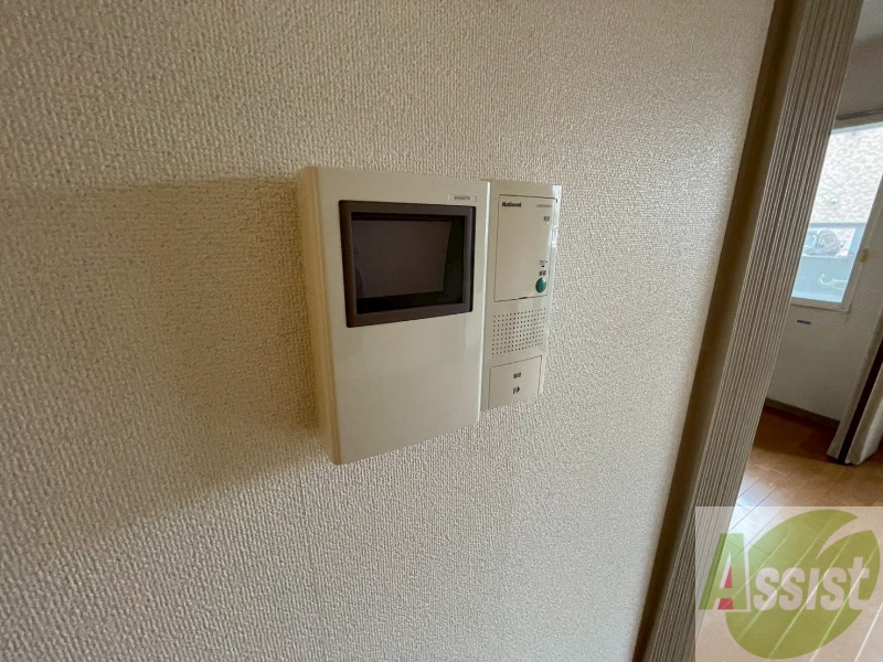 セキュリティ　モニタ付インターホンでセキュリティ面も安心です。