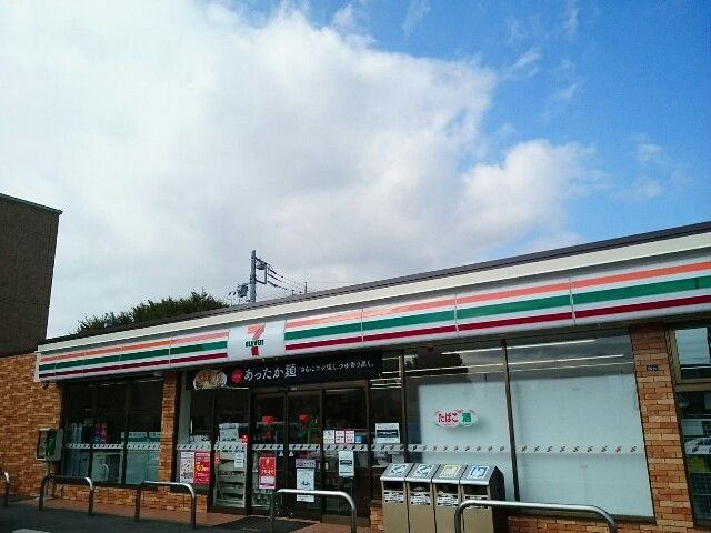 コンビニ　セブンイレブン岩押町店（コンビニ）まで600m
