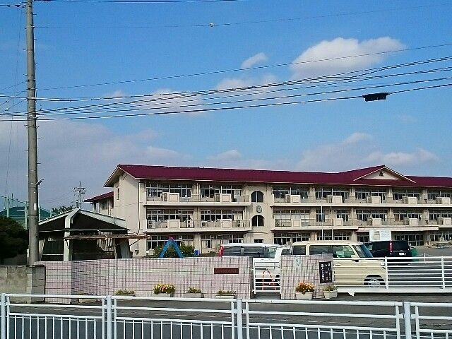 小学校　市立城東小学校（小学校）まで550m