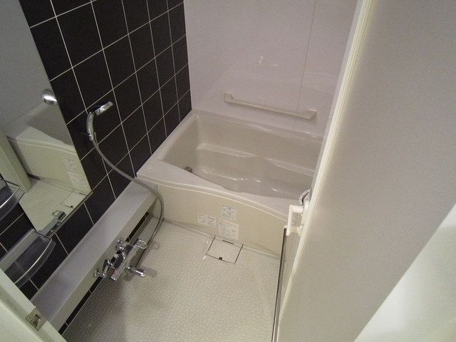 バス・シャワールーム　バスルーム