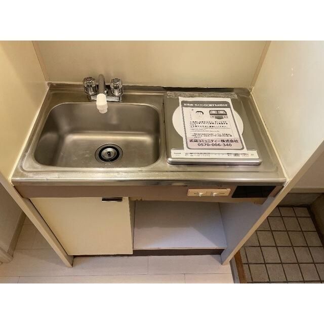 キッチン　参考写真（同物件別部屋）