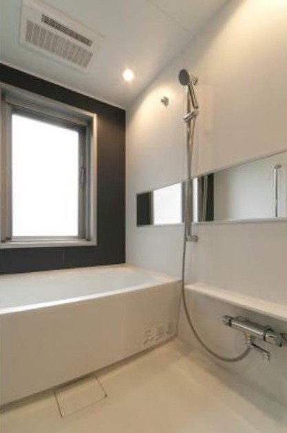 バス・シャワールーム　同タイプのお写真です