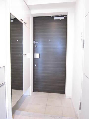 玄関　明るい玄関ホール